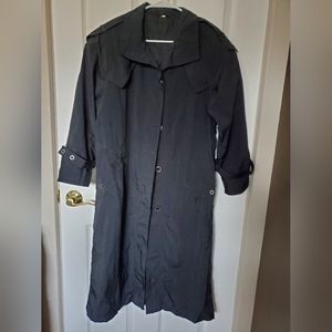 🔴 Vintage black Trench coat, hardly worn